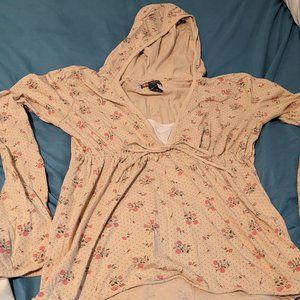 Long sleeve layered look shirt